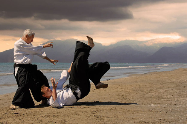 Self-Defense Tips For Active Seniors