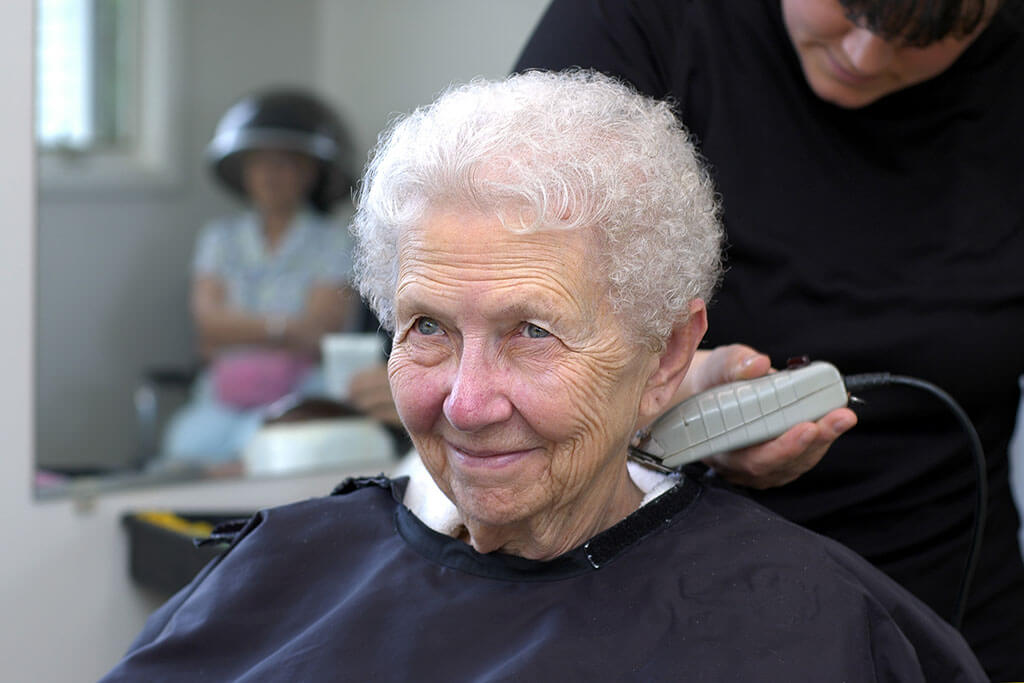 A-Guide-To-Hair-Care-For-Seniors A-Guide-To-Hair-Care-For-Seniors